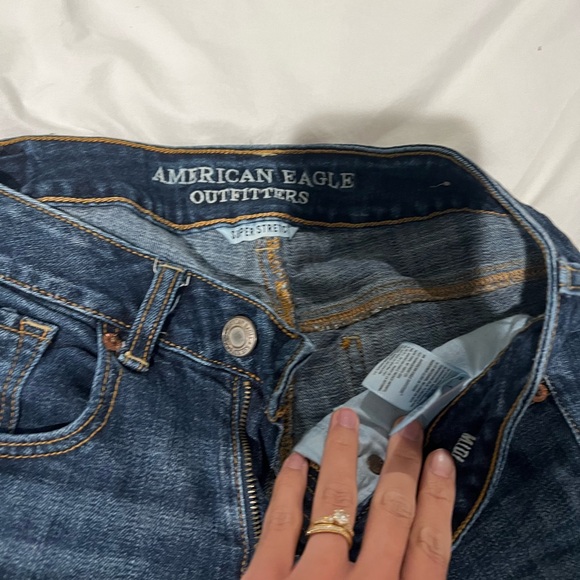 EUC American Eagle Denim Shorts - Picture 3 of 4